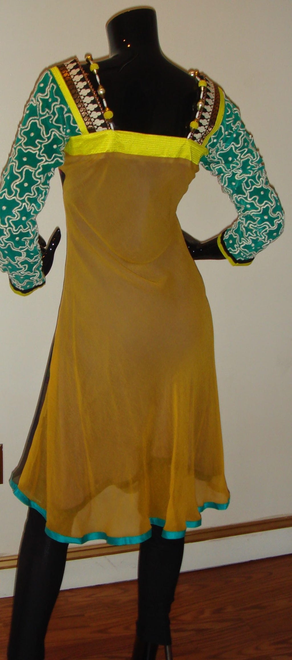 Grab This Beautiful Fancy Kurti Fabricated On GGT Digital Print..