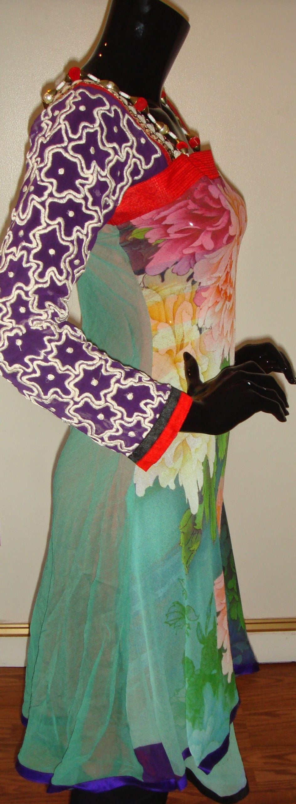Grab This Beautiful Fancy Kurti Fabricated On GGT Digital Print..