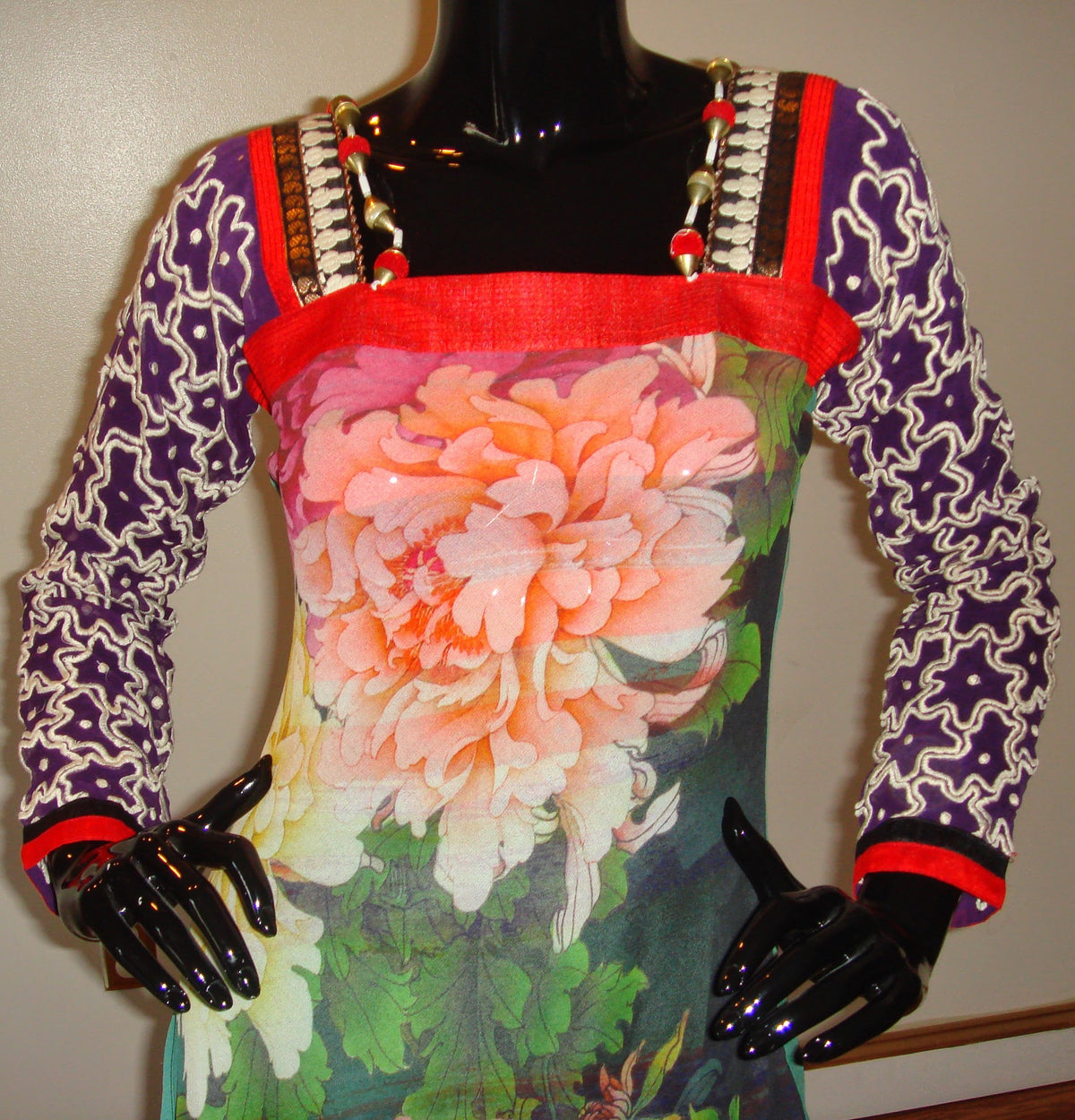 Grab This Beautiful Fancy Kurti Fabricated On GGT Digital Print..