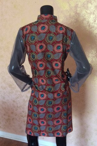 Look Ravishingly Pretty In This Cute Kurti !