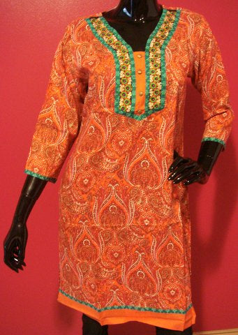 Grab This Beautiful Casual Kurti !!